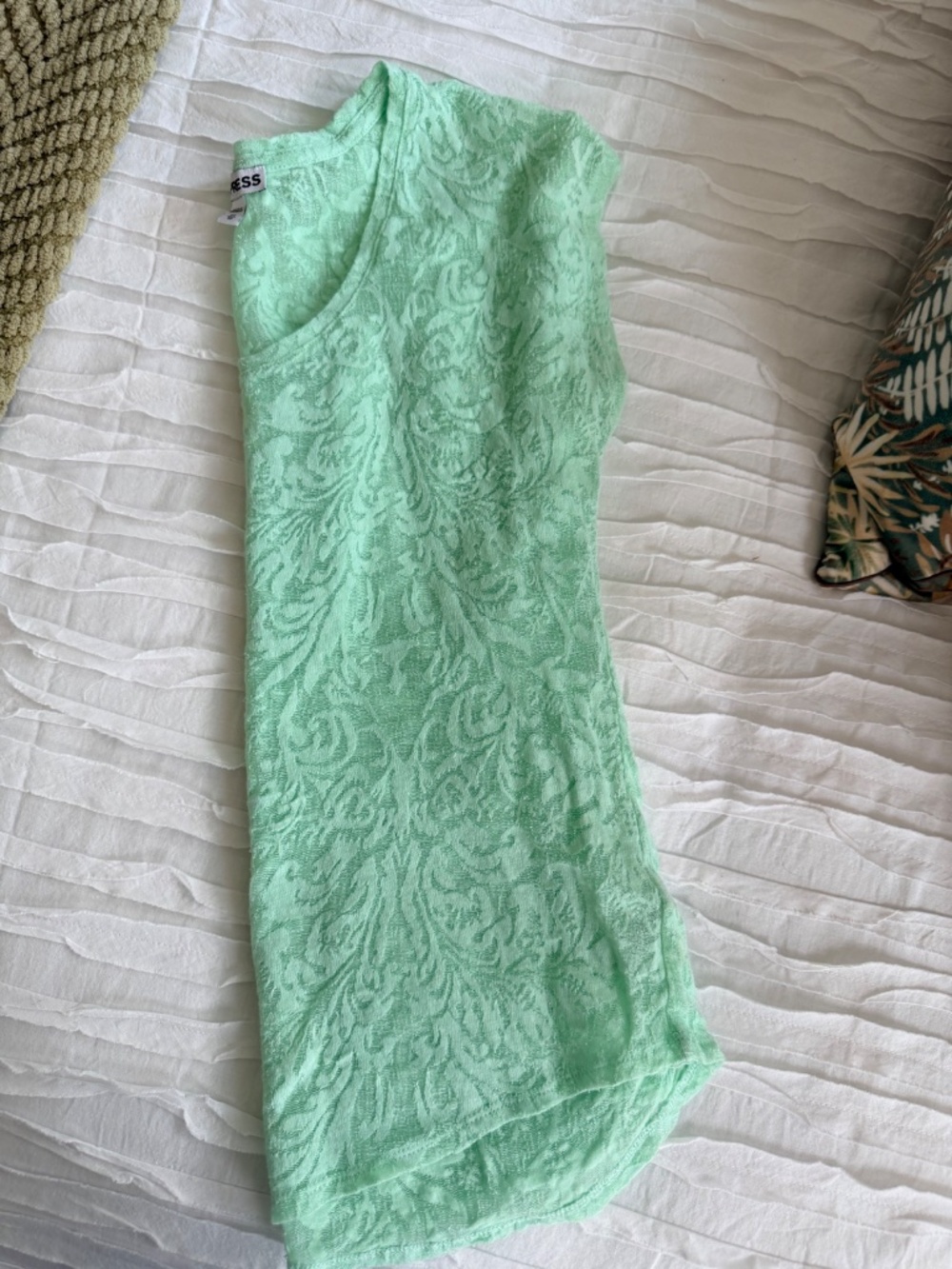 Express soft minty lime green cap sleeve lace top XS